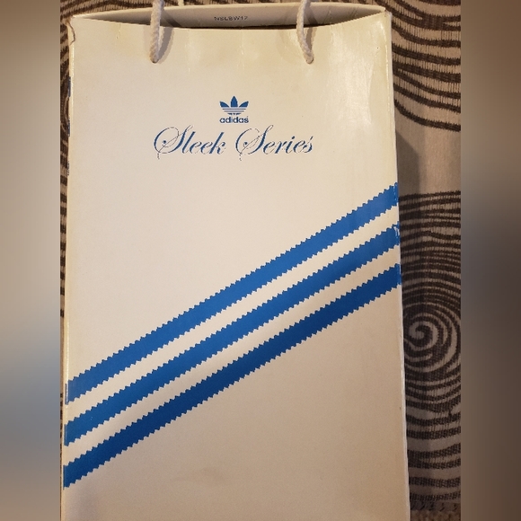 Adidas Sleek Series Top Ten Gym Shoes. - Picture 8 of 12